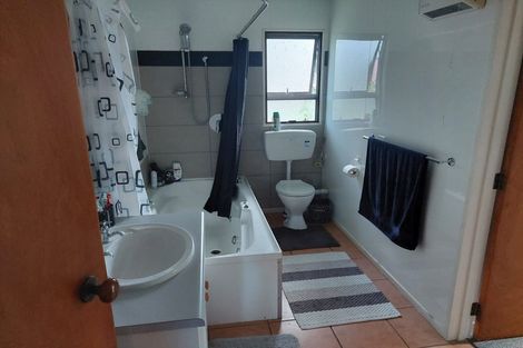 Photo of property in 15 Gow Avenue, Haumoana, 4102