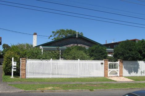 Photo of property in 14 Stanley Avenue, Milford, Auckland, 0620