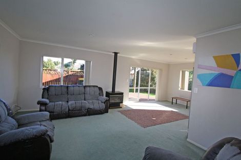 Photo of property in 20 Meade Place, Bell Block, New Plymouth, 4312