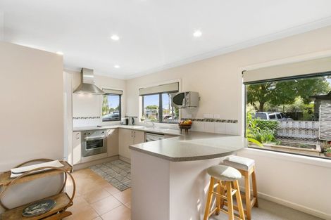 Photo of property in 95 Middle Road, Havelock North, 4130