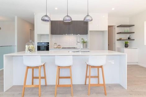 Photo of property in 27 Davey Crescent, Orewa, 0931