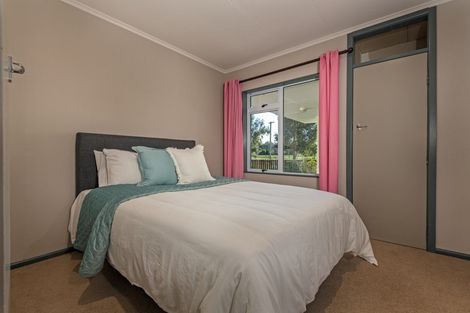 Photo of property in 83 Trickers Road, Bulls, 4818