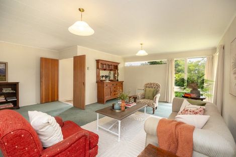 Photo of property in 17 Chilton Grove, Hokowhitu, Palmerston North, 4410