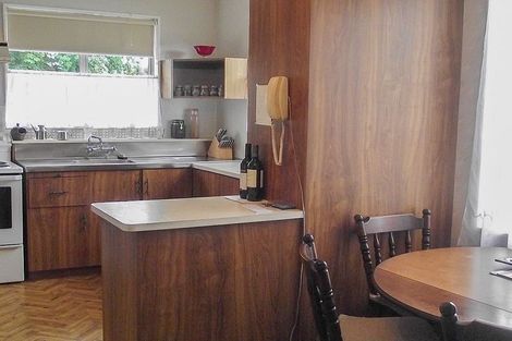 Photo of property in 1/7 Kent Street, Carterton, 5713