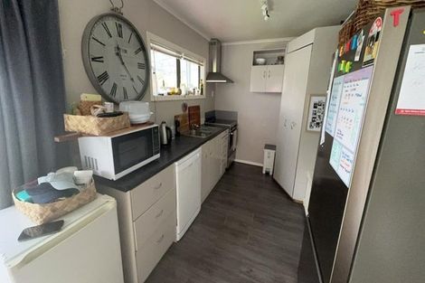 Photo of property in 910a Grove Road, Mayfair, Hastings, 4122