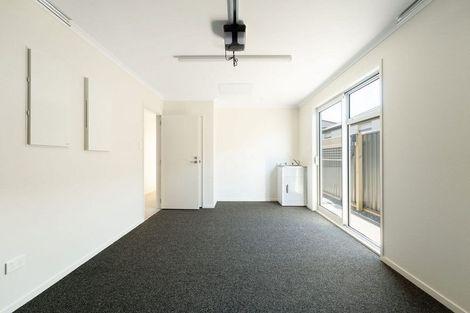 Photo of property in 23 Hammick Crescent, Pyes Pa, 3112