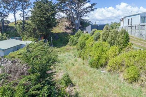 Photo of property in 118 Kahukura Avenue, Waitarere Beach, Levin, 5510