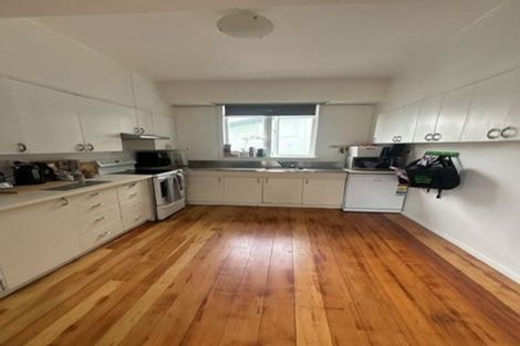 Photo of property in 38 Mana Esplanade, Paremata, Porirua, 5026