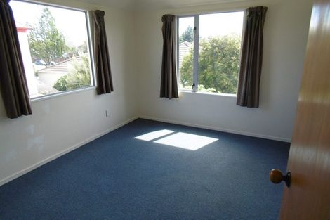 Photo of property in 2/72 Wainui Street, Riccarton, Christchurch, 8041