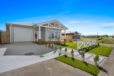 Photo of property in 113 Mutetai Road, Clarks Beach, 2122