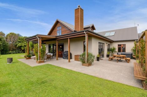 Photo of property in 1248 Egmont Road, Egmont Village, New Plymouth, 4372