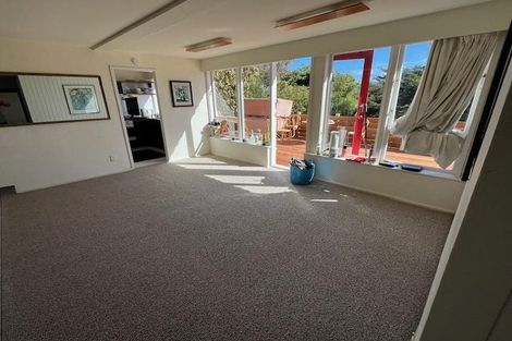 Photo of property in 24 Beacon Hill Road, Strathmore Park, Wellington, 6022