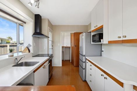 Photo of property in 48 Stanton Crescent, Hoon Hay, Christchurch, 8025