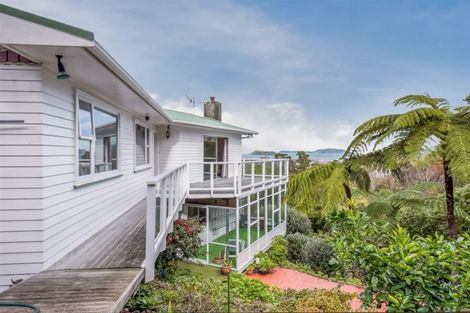 Photo of property in 18 Magnolia Grove, Maungaraki, Lower Hutt, 5010