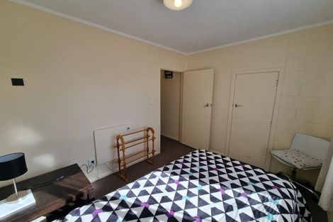 Photo of property in 2 Konini Road, Titirangi, Auckland, 0604