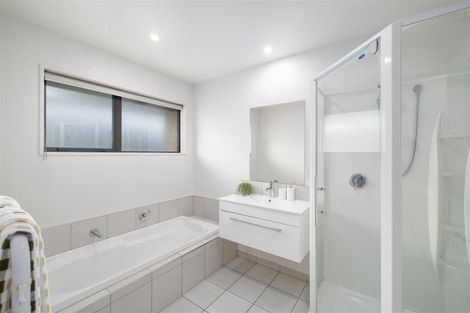 Photo of property in 12 Somerville Crescent, Aidanfield, Christchurch, 8025