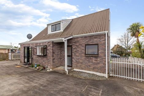 Photo of property in 9 Puriri Road, Pukekohe, 2120