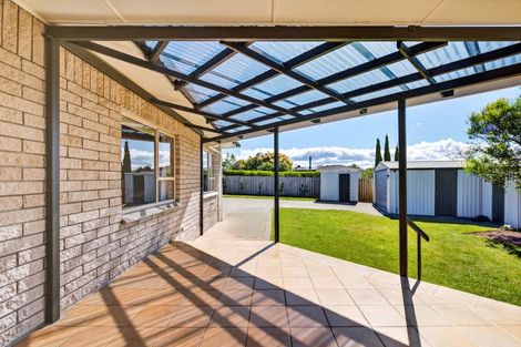 Photo of property in 16 Brookvale Road, Havelock North, 4130