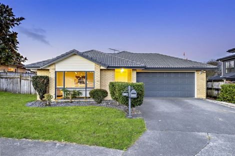 Photo of property in 20 Villino Place, Randwick Park, Auckland, 2105