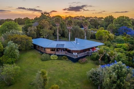 Photo of property in 115 Shelly Beach Road, Shelly Beach, Helensville, 0874