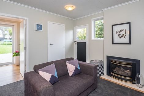 Photo of property in 26a Seddon Street, Waikanae, 5036