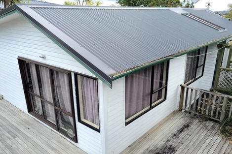 Photo of property in 3/78 Seaview Road, Castor Bay, Auckland, 0620