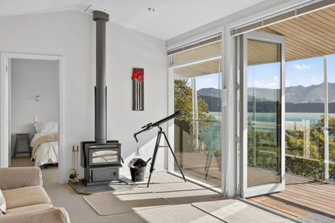 Photo of property in 348 Marine Drive, Charteris Bay, Governors Bay, 8971