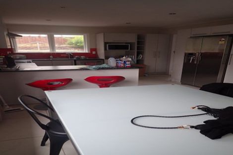 Photo of property in 18 Ranui Terrace, Tawa, Wellington, 5028