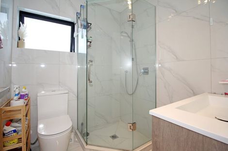 Photo of property in 32e Albrecht Avenue, Mount Roskill, Auckland, 1041