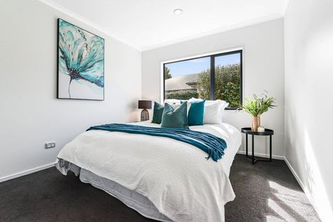 Photo of property in 16 Twin Willow Close, Cambridge, 3434