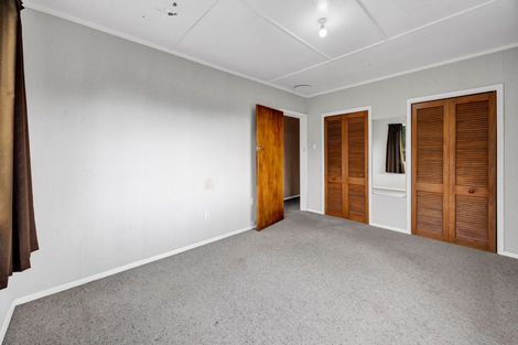 Photo of property in 96 Fairfield Road, Hawera, 4610