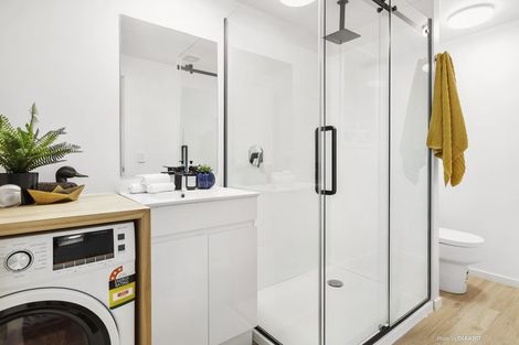 Photo of property in 3/32 Akaroa Drive, Maupuia, Wellington, 6022