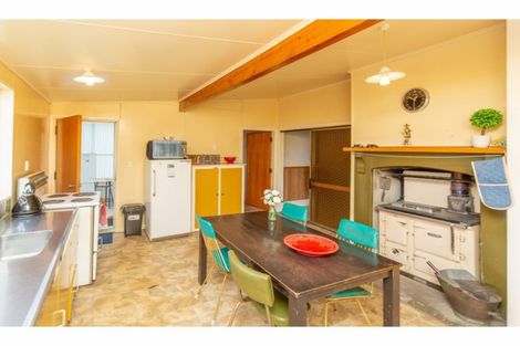 Photo of property in 5 King Street, Doyleston, 7682