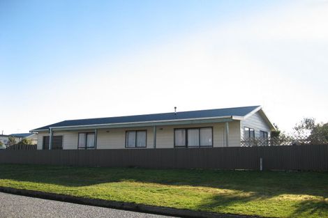 Photo of property in 19 Rolleston Street, Hokitika, 7810