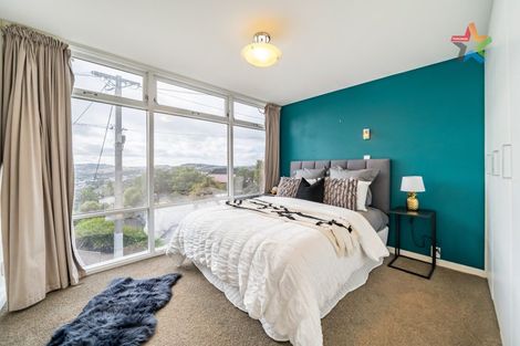 Photo of property in 28 Hollies Crescent, Johnsonville, Wellington, 6037