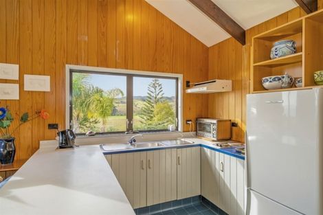 Photo of property in 15 Gray Avenue, Kuaotunu West, Whitianga, 3592
