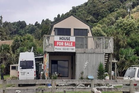 Photo of property in 97b Te Mahoe Road, Mokau, 4376