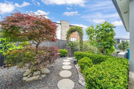 Photo of property in 45 Armstrong Farm Drive, East Tamaki Heights, Auckland, 2016