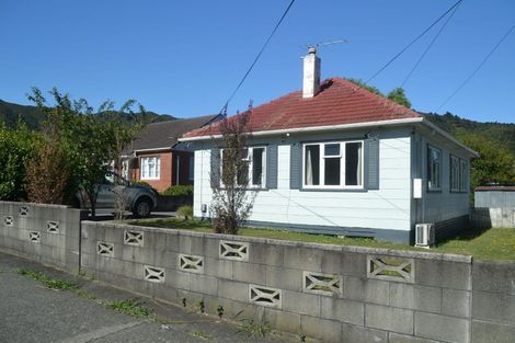 Photo of property in 86 Seddon Street, Naenae, Lower Hutt, 5011