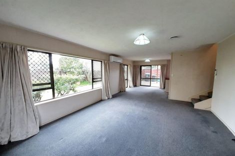 Photo of property in 2/58 Hayr Road, Three Kings, Auckland, 1042