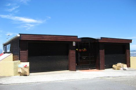 Photo of property in 12 Shalimar Crescent, Khandallah, Wellington, 6035