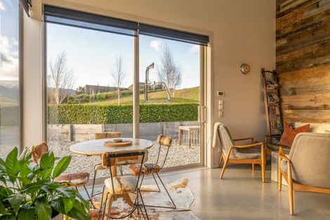 Photo of property in 92 Threepwood Road, Lake Hayes, Queenstown, 9371