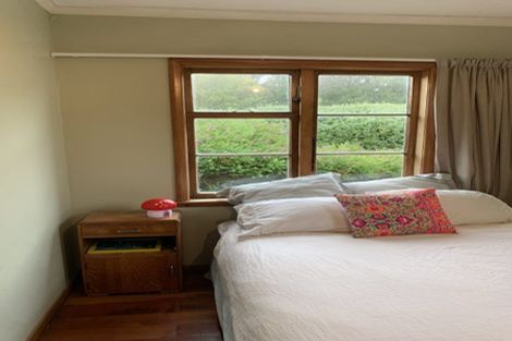 Photo of property in 63 Ranui Terrace, Tawa, Wellington, 5028