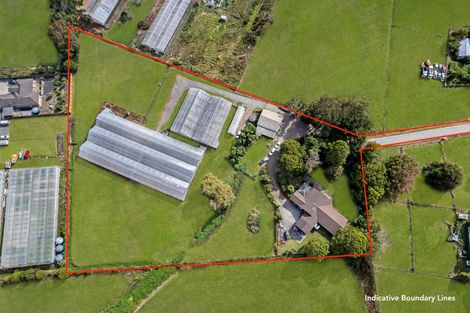 Photo of property in 215 Waihoehoe Road, Drury, 2577
