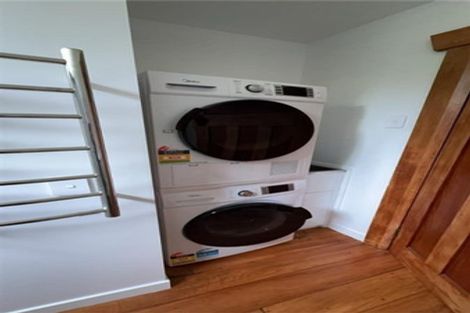 Photo of property in 51 Vivian Street, New Plymouth, 4310