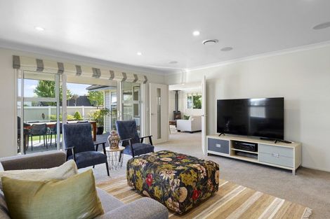 Photo of property in 42 Westpark Drive, Burnside, Christchurch, 8053