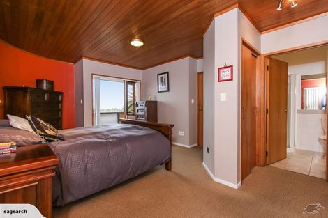 Photo of property in 8 Sophora Place, Totara Heights, Auckland, 2105