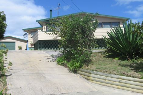Photo of property in 14 Burrell Extension, Oneroa, Waiheke Island, 1081