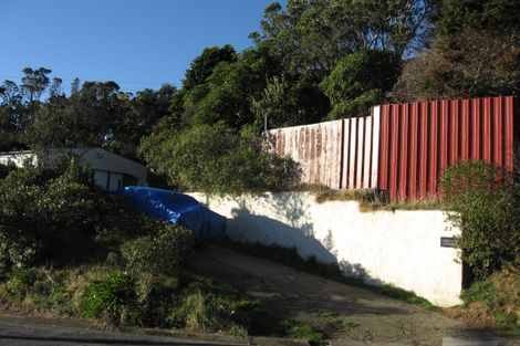 Photo of property in 23 Miles Crescent, Newlands, Wellington, 6037