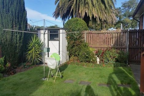 Photo of property in 2/4 Lomax Place, Islington, Christchurch, 8042